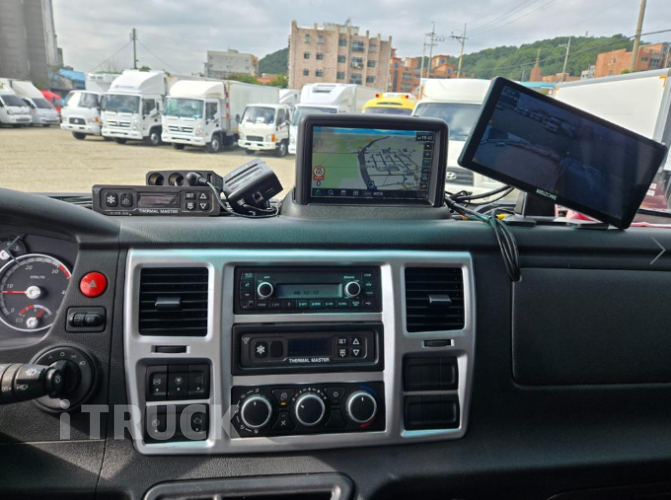 타타대우 더쎈 3.5톤 광폭 냉동탑 12