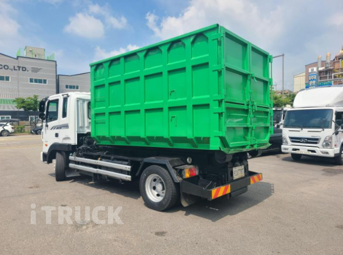 현대 메가트럭 암롤 280 5톤 수동 단바리 4