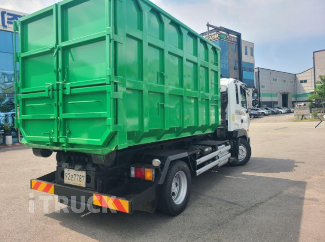 현대 메가트럭 암롤 280 5톤 수동 단바리 3