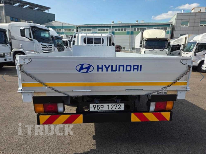 현대 마이티와이드 3.5톤 광폭 카고 슈퍼캡 7