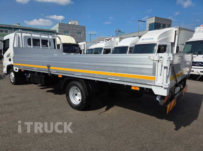 현대 마이티와이드 3.5톤 광폭 카고 슈퍼캡 5