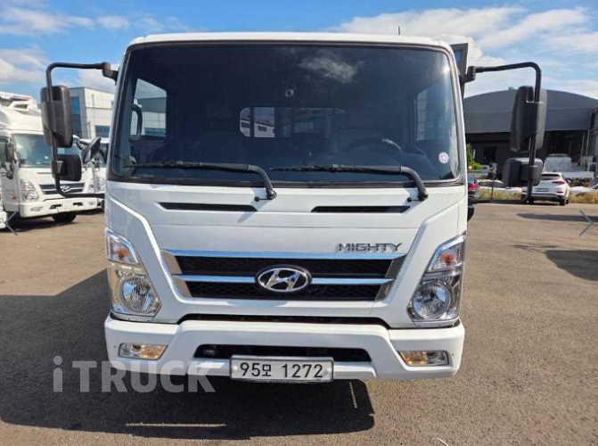 현대 마이티와이드 3.5톤 광폭 카고 슈퍼캡 1