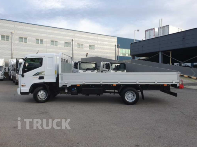 현대 마이티와이드 3.5톤 광폭 카고 슈퍼캡 5