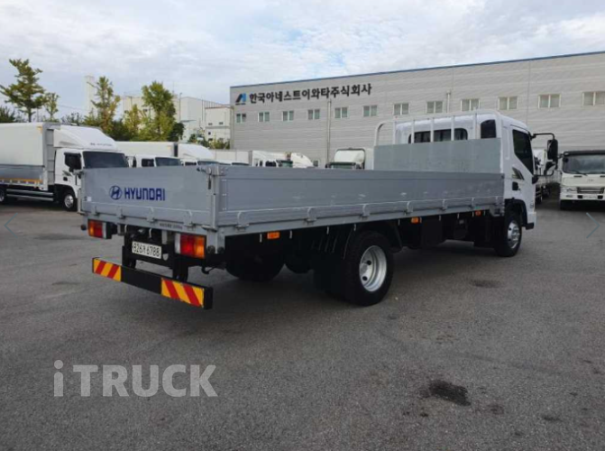 현대 마이티와이드 3.5톤 광폭 카고 슈퍼캡 6