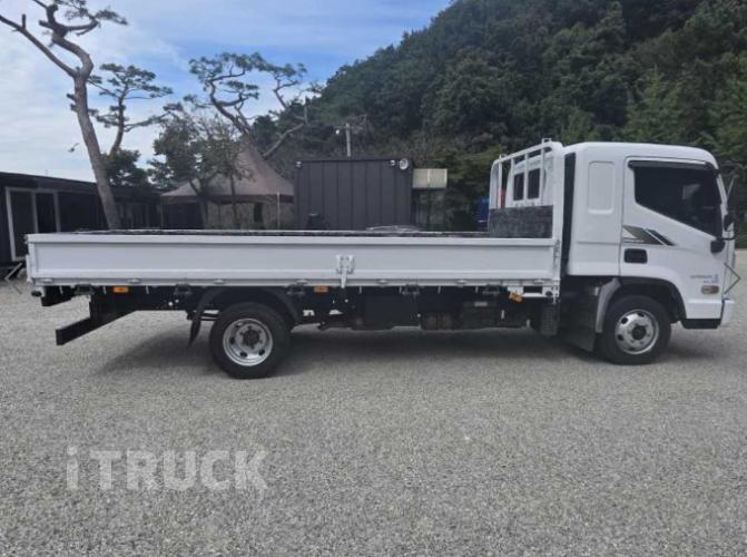 현대 올뉴마이티 3.5톤 카고 슈퍼캡 8