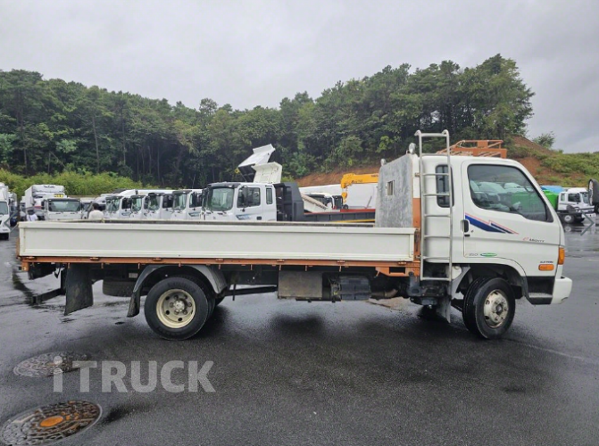 현대 이마이티 3.5톤 카고 슈퍼캡 1