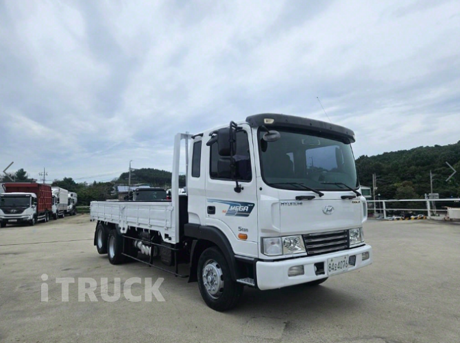 현대 메가트럭 270 후축 카고 5톤 수동 2