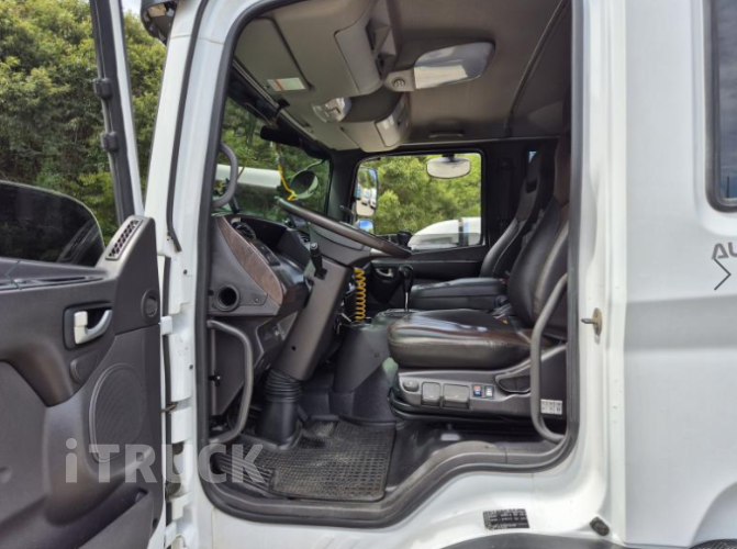 현대 메가트럭 280 단바리 카고 5톤 오토 8