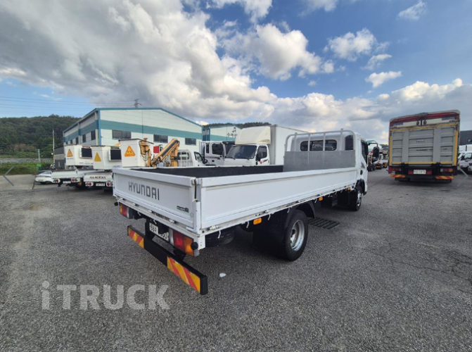 현대 올뉴마이티 3.5톤 카고 슈퍼캡 4