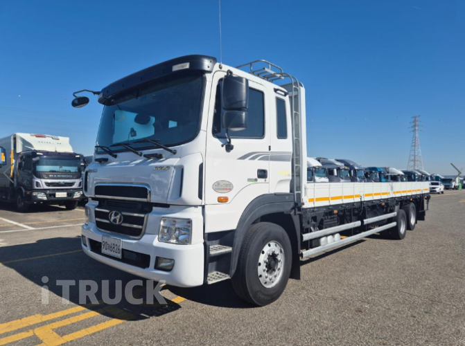 현대 메가트럭 와이드캡 300 후축 카고 5톤 수동 1