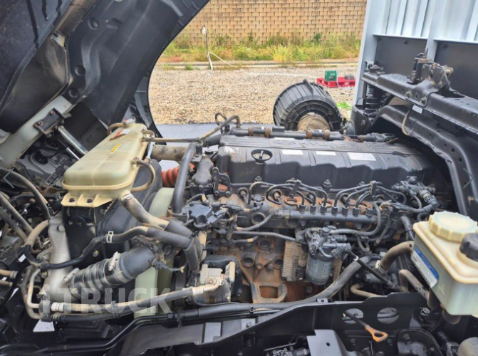 현대 메가트럭 300 단바리 카고 5톤 오토 13