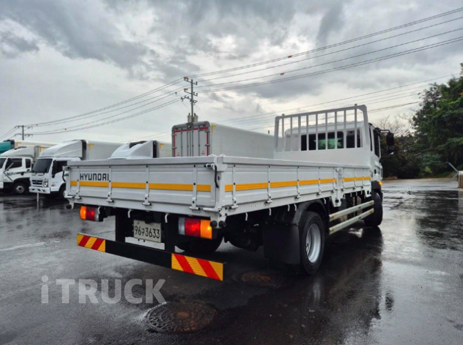 현대 메가트럭 300 단바리 카고 5톤 오토 6