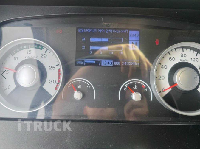 현대 메가트럭 280 후축 카고 5톤 오토 15