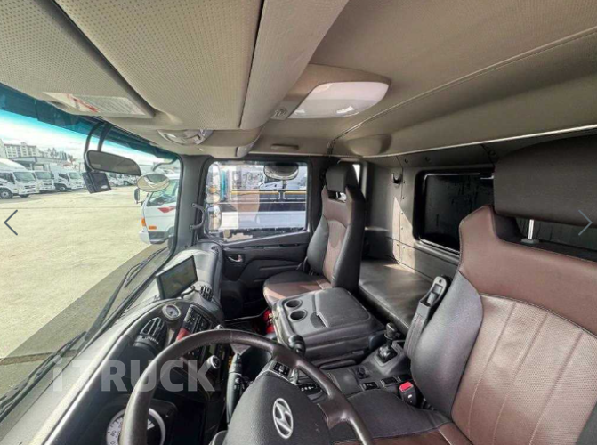 현대 메가트럭 280 후축 카고 5톤 오토 11