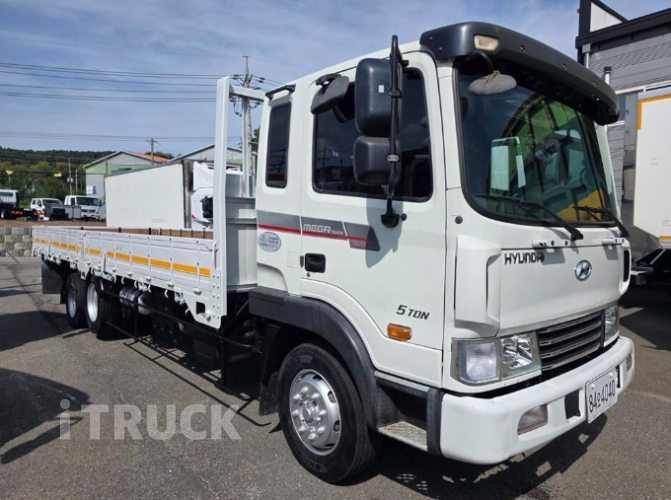 현대 메가트럭 260 앞축 카고 5톤 수동 2