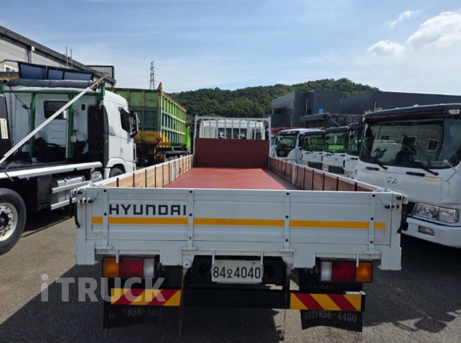 현대 메가트럭 260 앞축 카고 5톤 수동 5