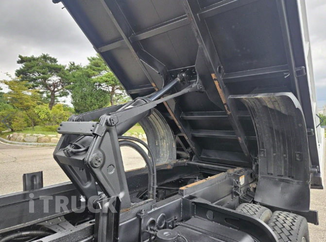 현대 메가트럭 화물덤프 5톤 12