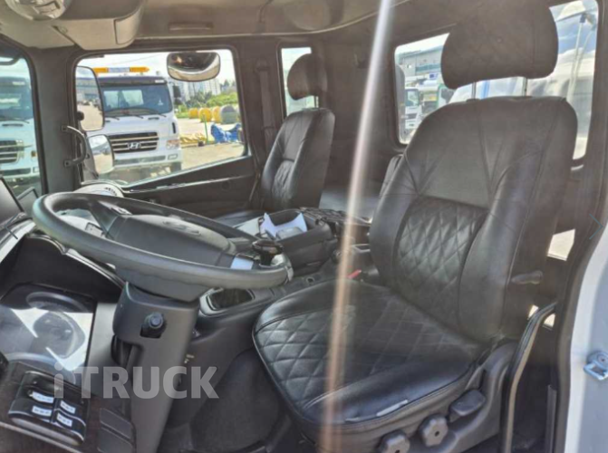 현대 살수차 메가트럭 스텐탱크 8,000L 수동 12