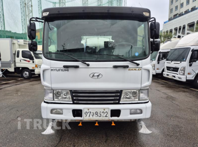 현대 살수차 메가트럭 스텐탱크 8,000L 수동 2