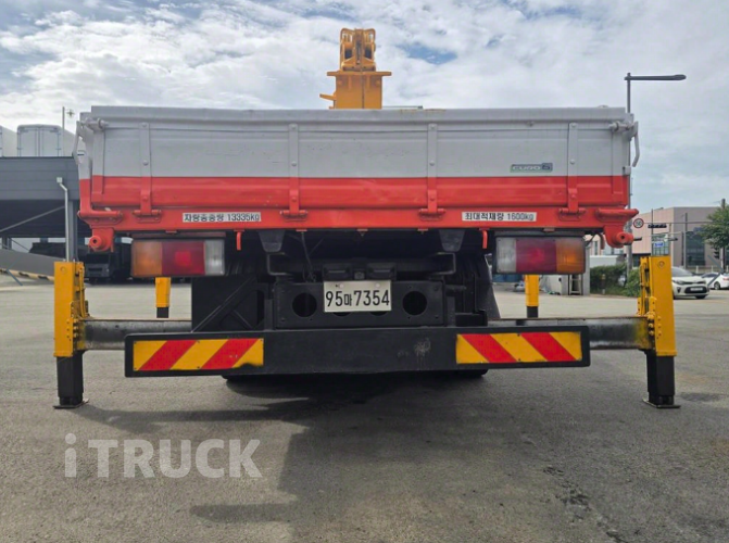 현대 카고크레인 수산중공업 메가트럭 5톤 6