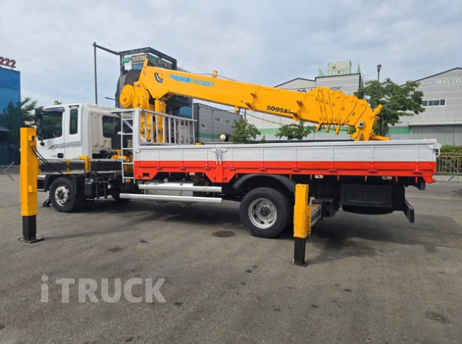 현대 카고크레인 수산중공업 메가트럭 5톤 4