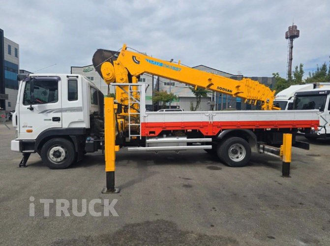 현대 카고크레인 수산중공업 메가트럭 5톤 5