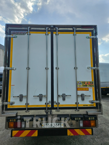 현대 마이티와이드 3.5톤 광폭 냉동탑 조르다 6