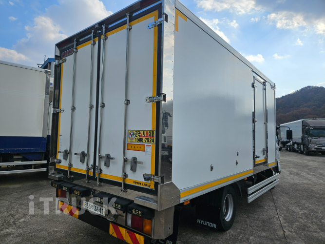 현대 마이티와이드 3.5톤 광폭 냉동탑 조르다 5