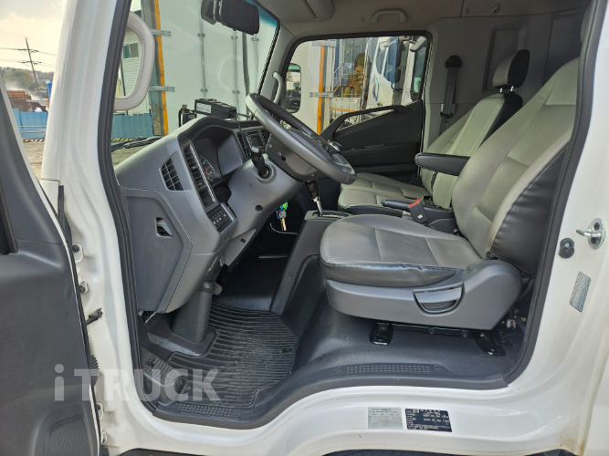 현대 마이티와이드 3.5톤 광폭 냉동탑 조르다 12