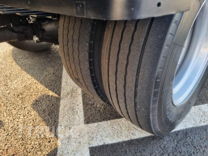 현대 메가트럭 235 단바리 윙바디 4.5톤 수동 8