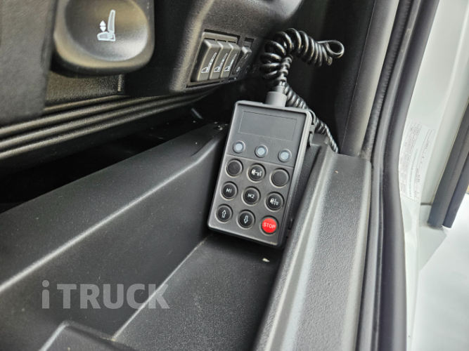 이베코 유로카고 320 후축 윙바디 9.5톤 오토 9