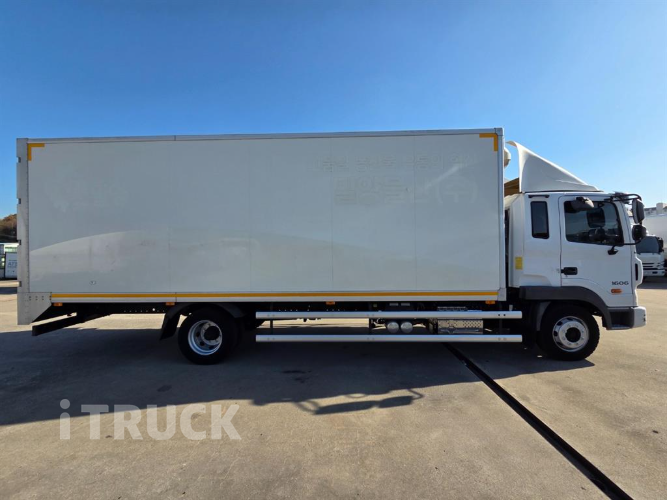 현대 메가트럭 단바리 익스하이탑 5톤 수동 4