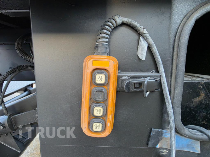 현대 메가트럭 280 단바리 윙바디 5톤 수동 17