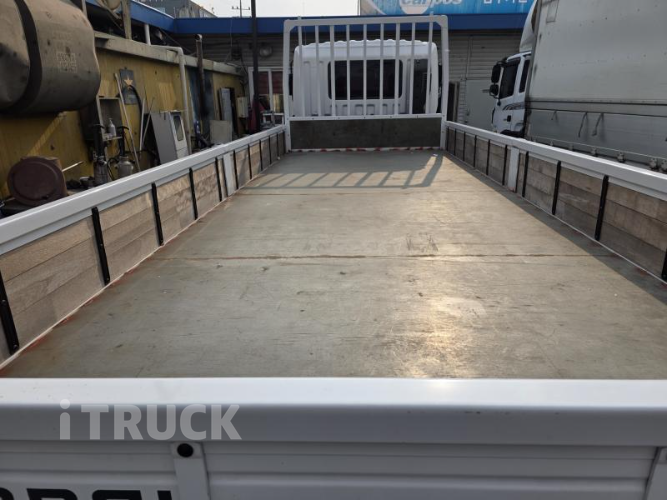 현대 메가트럭 260 단바리 카고 5톤 수동 6