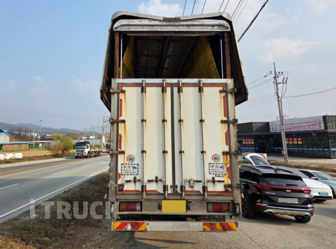 현대 트라고 520 앞축 상승윙바디 25톤 오토 6