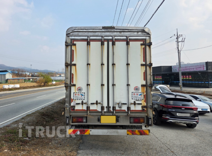 현대 트라고 520 앞축 상승윙바디 25톤 오토 4