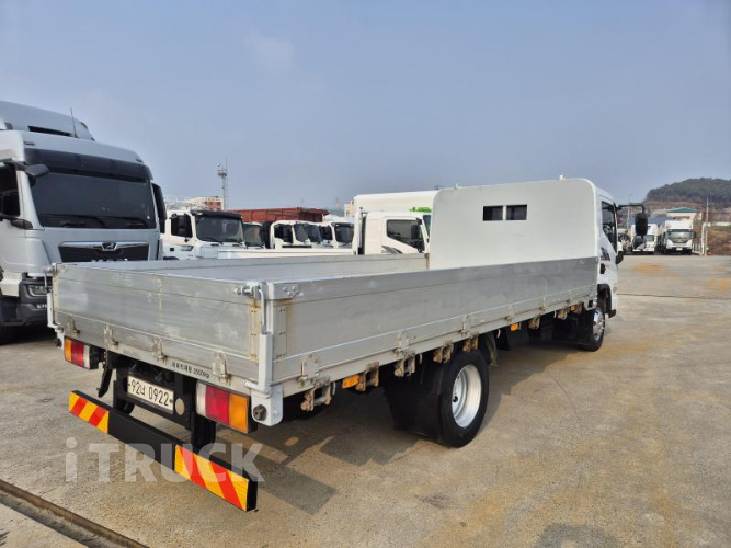 현대 올뉴마이티 3.5톤 광폭 카고 슈퍼캡 7