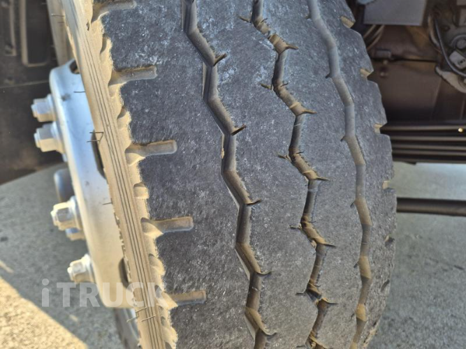 현대 메가트럭 280 앞축 카고 4.5톤 수동 9