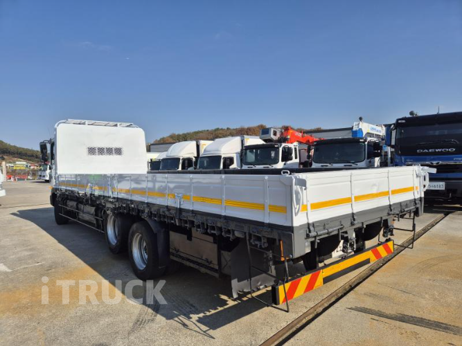 현대 메가트럭 280 앞축 카고 4.5톤 수동 4