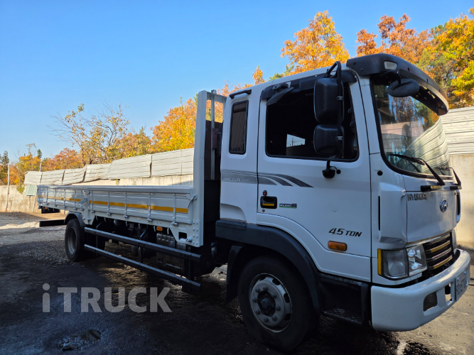 현대 메가트럭 280 단바리 카고 4.5톤 수동 2