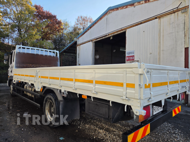 현대 메가트럭 280 단바리 카고 4.5톤 수동 5