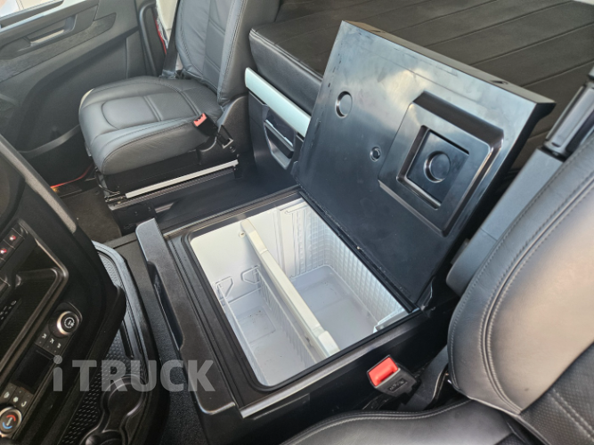 이베코 유로카고 570 후축 상승윙바디 25톤 오토 리타더 10