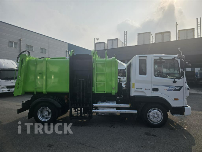 현대 음식물차 메가트럭 5톤 4