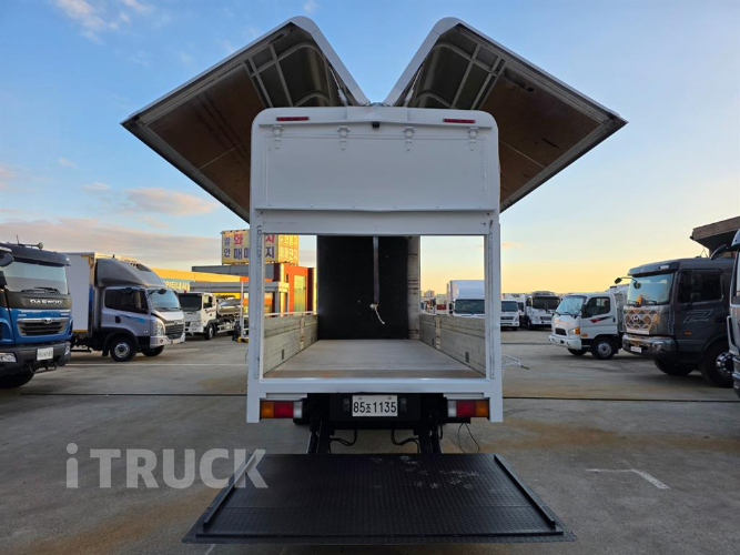 현대 메가트럭 280 단바리 윙바디 5톤 수동 11