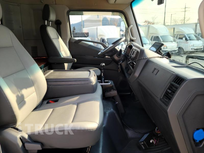 현대 올뉴마이티 3.5톤 광폭 냉동탑 8