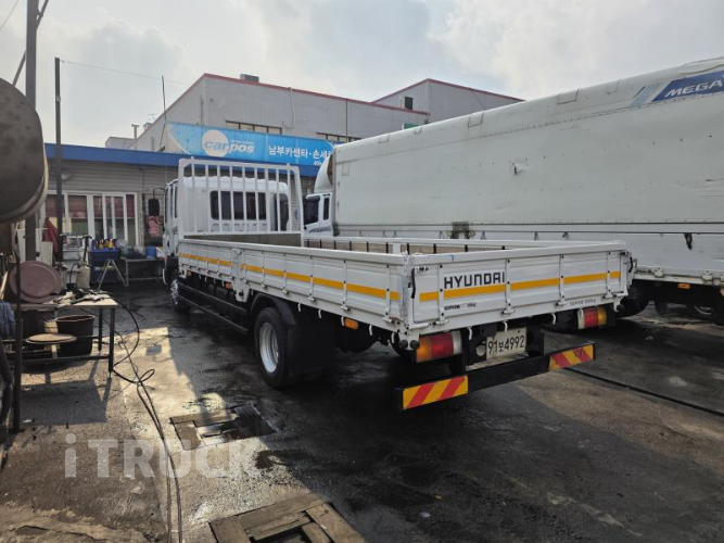 현대 메가트럭 260 단바리 카고 5톤 수동 5