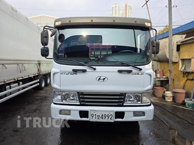 현대 메가트럭 260 단바리 카고 5톤 수동 2