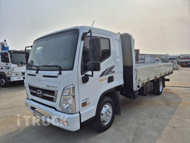 현대 올뉴마이티 3.5톤 광폭 카고 슈퍼캡 1