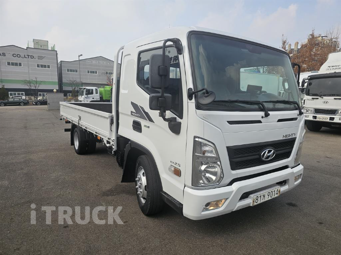 현대 올뉴마이티 2.5톤 카고 슈퍼캡 1