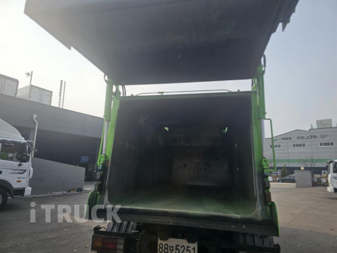 현대 음식물차 메가트럭 5톤 10